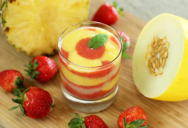 Orzeźwiający koktajl z ananasa i banana, który wspiera Twój metabolizm Orzeźwiający koktajl z ananasa i banana, który wspiera Twój metabolizm