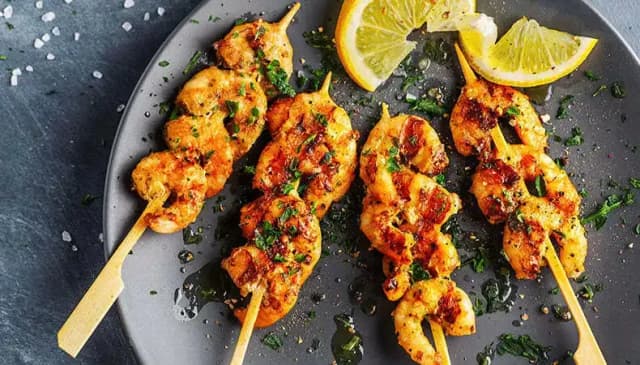 Jak grillować szaszłyki, aby były soczyste i pełne smaku Jak grillować szaszłyki, aby były soczyste i pełne smaku