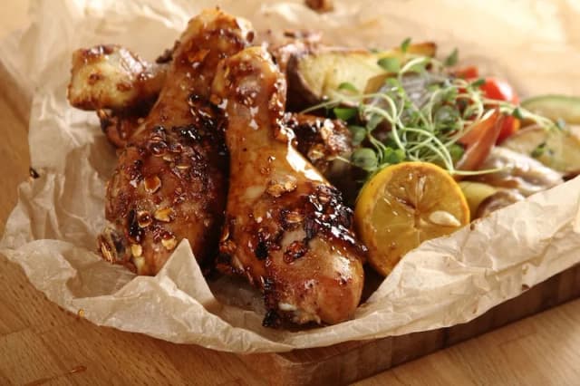 Jak upiec udka, aby były soczyste i chrupiące bez wysiłku Jak upiec udka, aby były soczyste i chrupiące bez wysiłku