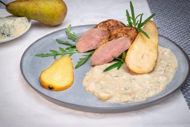 Jak długo piec polędwiczki wieprzowe, aby były soczyste i idealne? Jak długo piec polędwiczki wieprzowe, aby były soczyste i idealne?