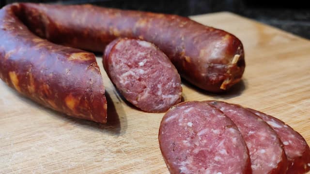 Kiełbasa z renifera: gdzie kupić, jak przygotować i jakie ma smaki Kiełbasa z renifera: gdzie kupić, jak przygotować i jakie ma smaki